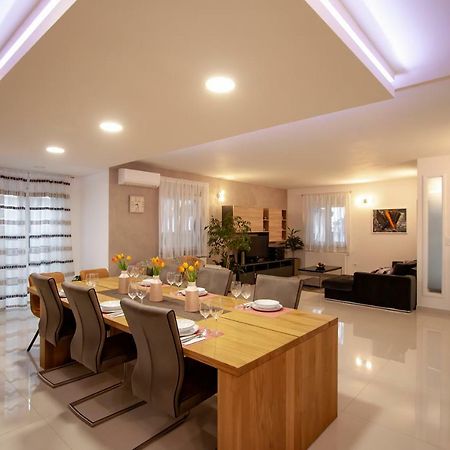 Apartman Nebo Pula Ngoại thất bức ảnh