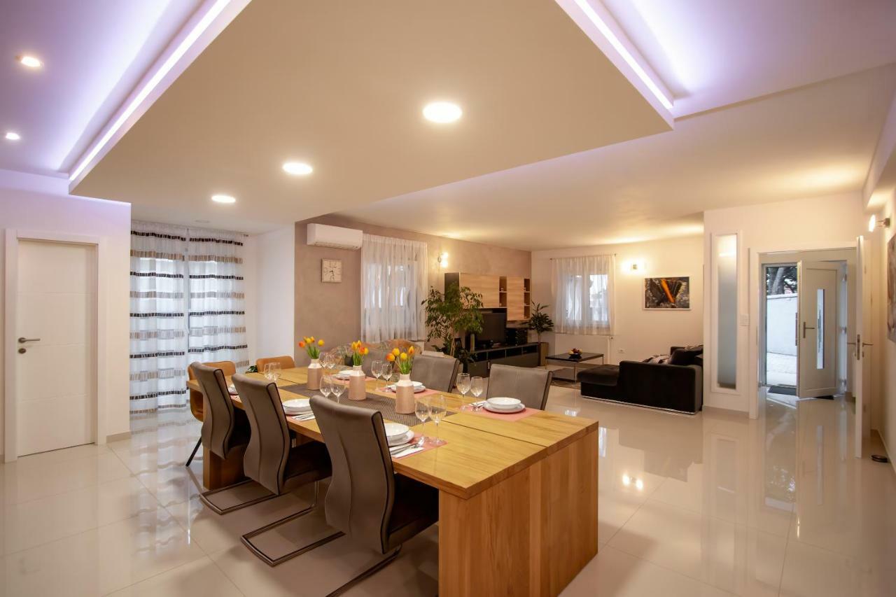 Apartman Nebo Pula Ngoại thất bức ảnh